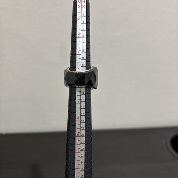 Swarovski Nirvana Ring Jet Black Crystal Size 52 **CRACK ON ONE SIDE - Picture 9 of 9